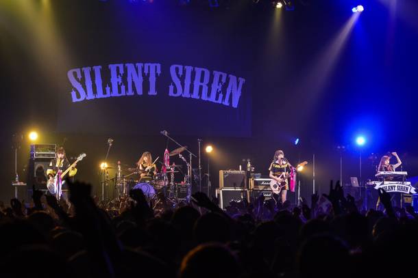 【SILENT SIREN ライヴレポート】
『SILENT SIREN LIVE TOUR 2018 
〜“Girls will be Bears”TOUR〜』2018年7月14日 at 豊洲PIT