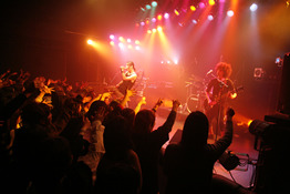 『TOUR '09 「CARNIVAL」』