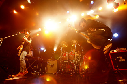 『underv?r LIVE tour 2015「解放リテラシー」』